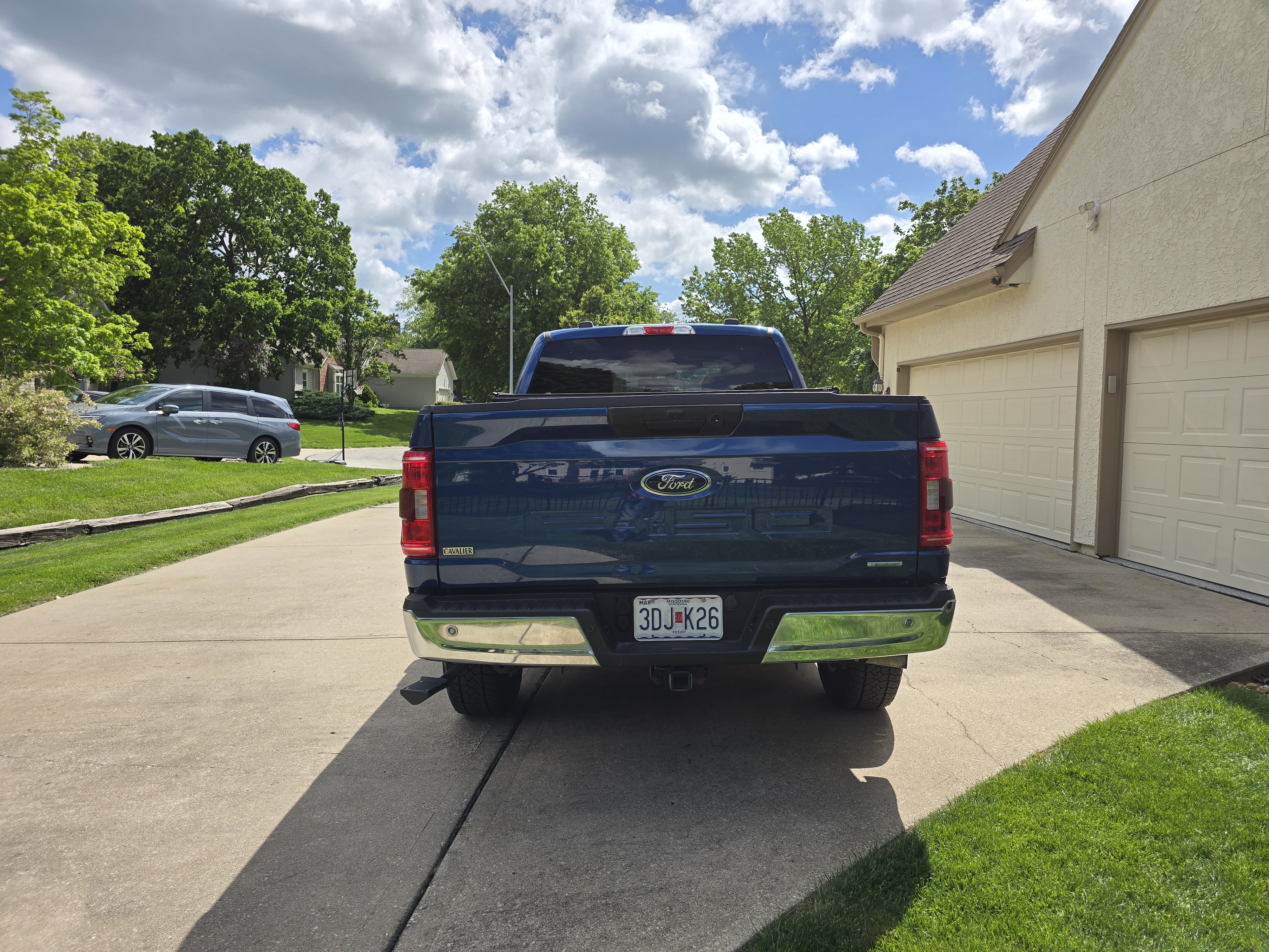 Used 2022 Ford F150 XLT w/ Equipment Group 301A Mid RWD image 8