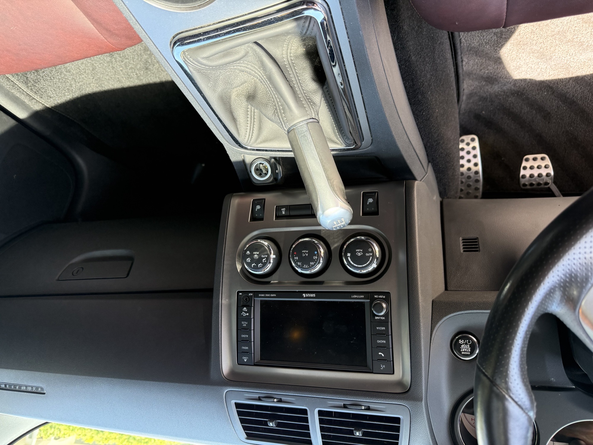 Used 2014 Dodge Challenger R/T RWD image 5