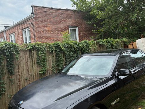 Used 2009 BMW 750Li image 11