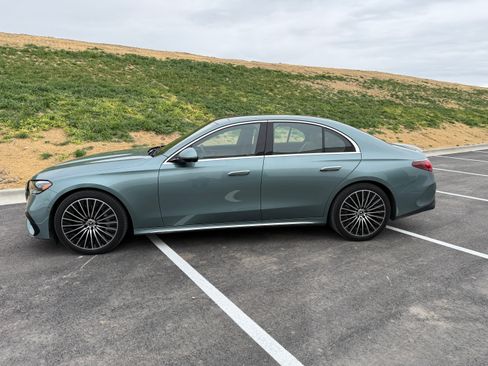 Used 2025 Mercedes-Benz E 450 4MATIC Sedan image 1