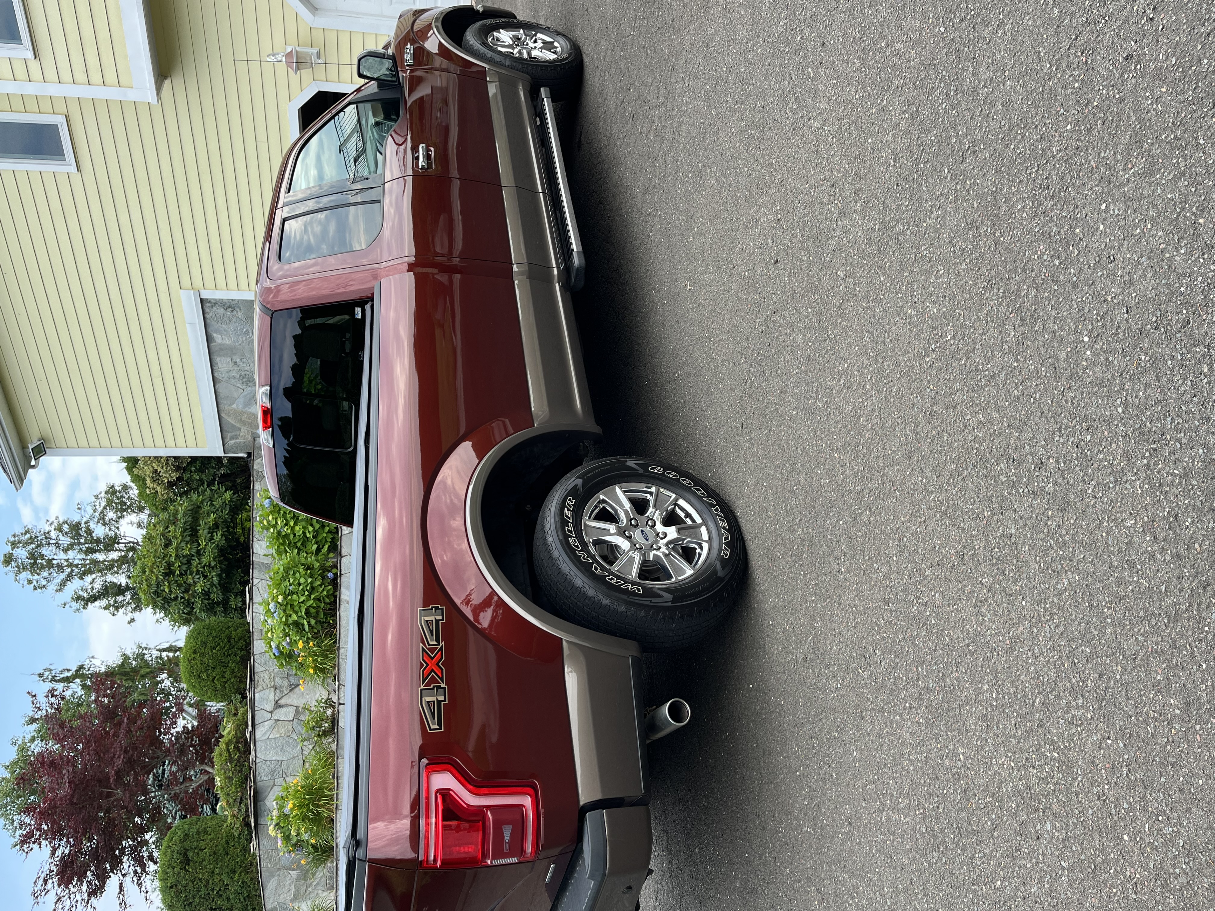 Used 2016 Ford F150 Lariat AWD/4WD image 5