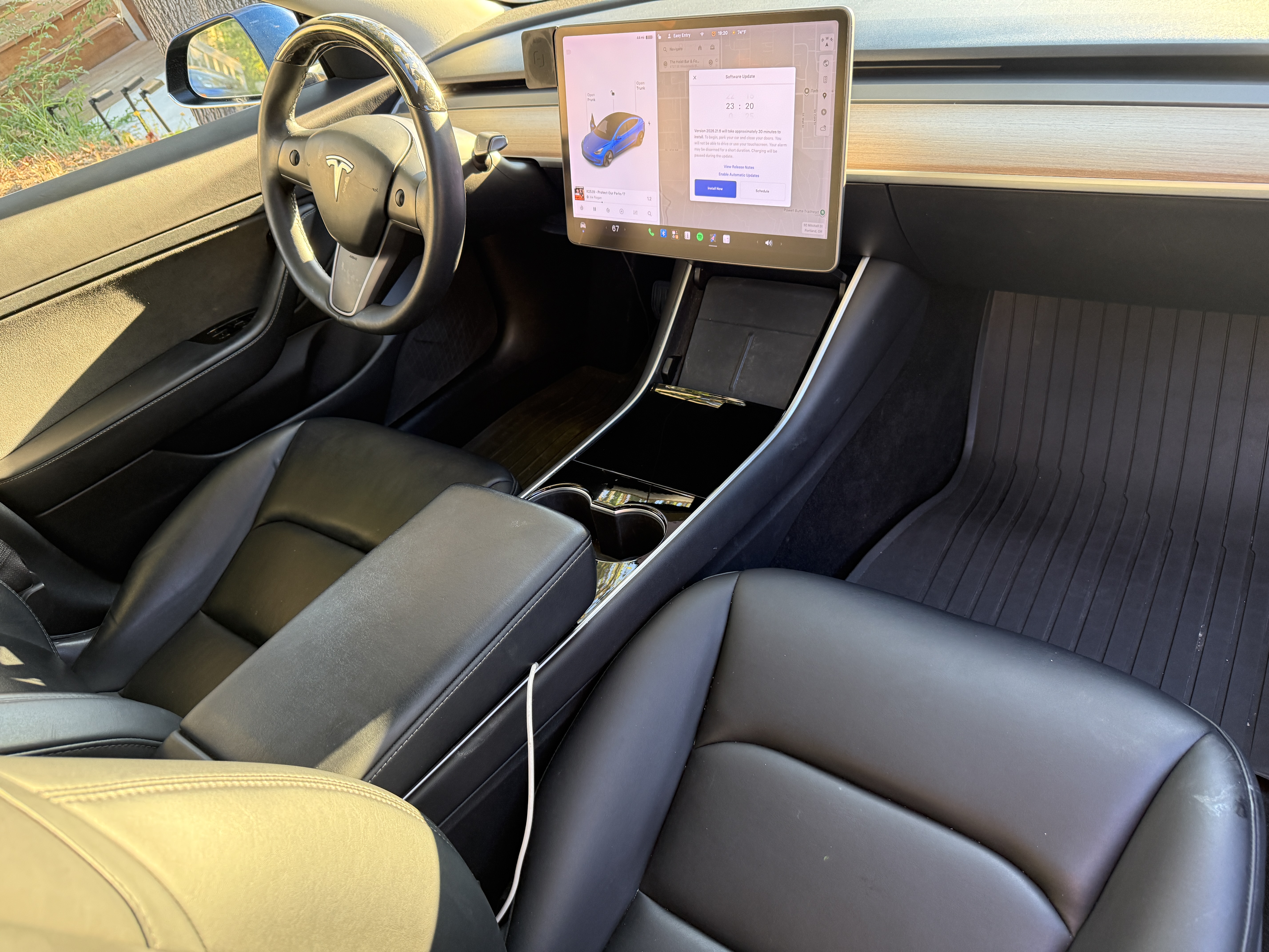 Used 2020 Tesla Model 3 Standard Range Plus RWD image 10