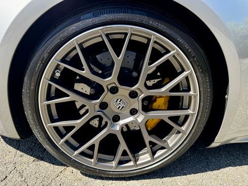 Used 2020 Porsche 911 Carrera S image 10