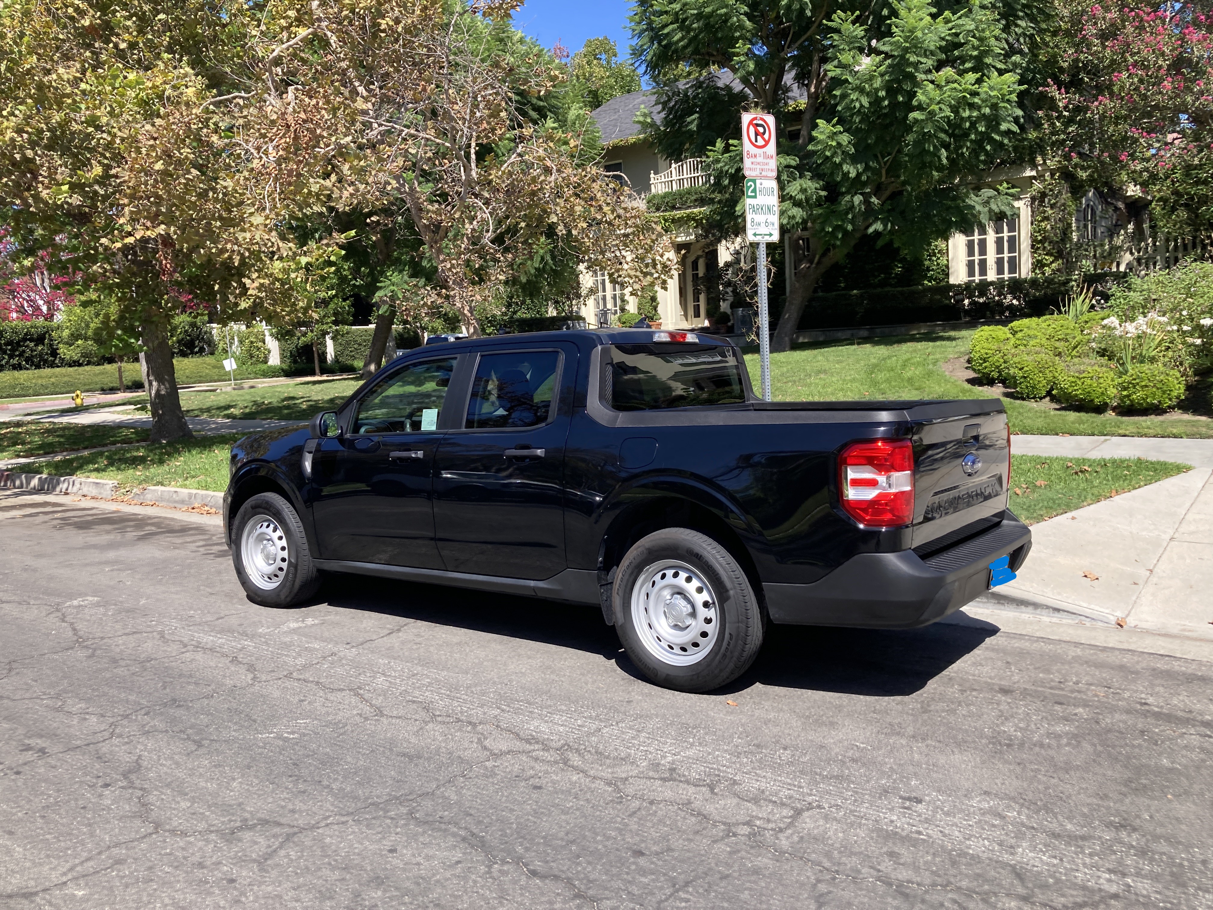 Used 2024 Ford Maverick XL FWD image 11