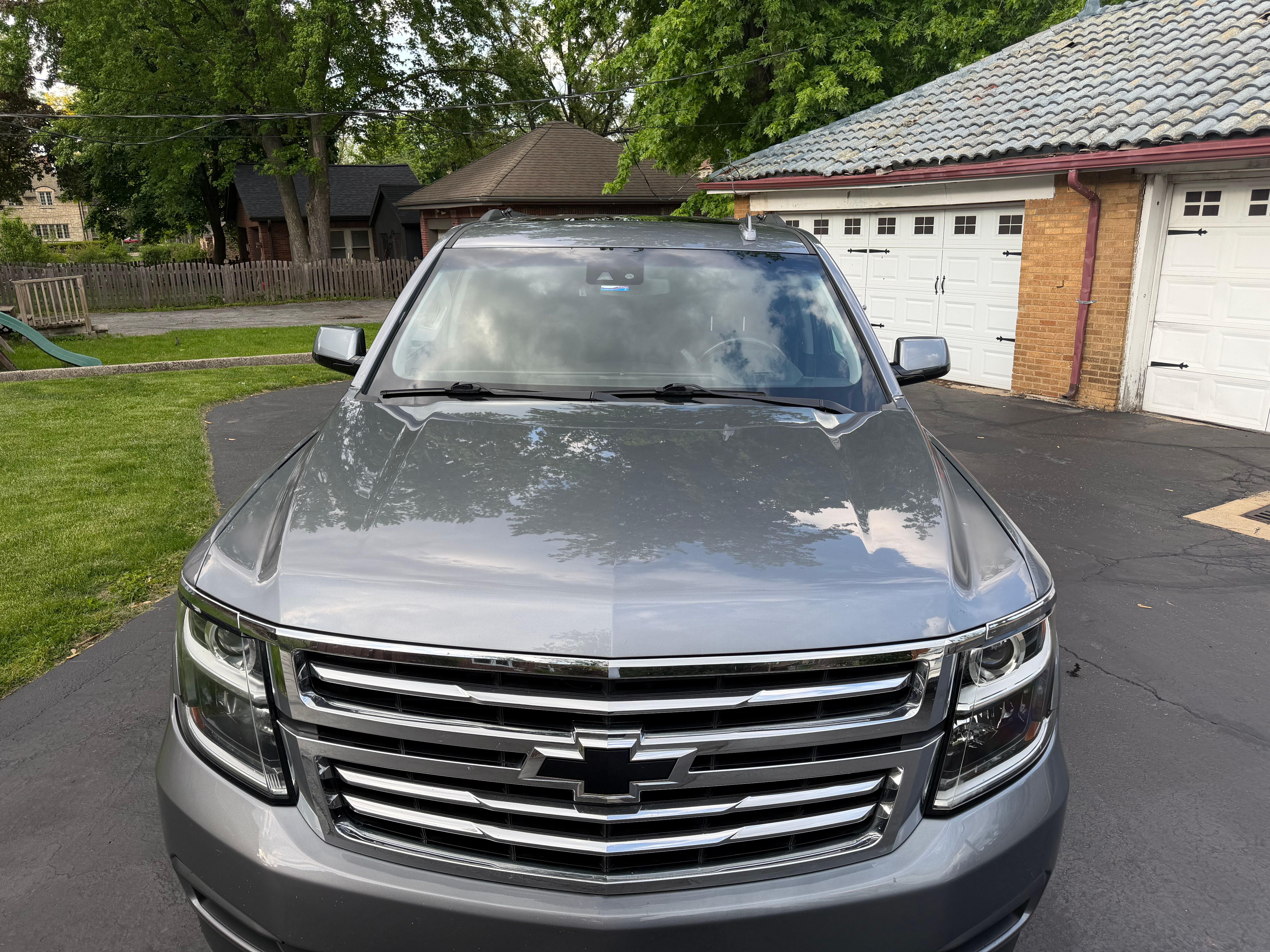 Used 2020 Chevrolet Tahoe LS w/ Enhanced Driver Alert Package AWD/4WD image 4