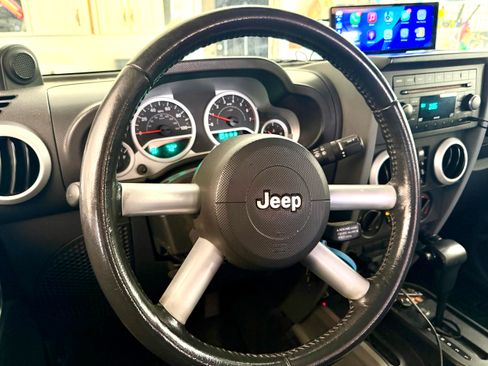 Used 2008 Jeep Wrangler Unlimited Sahara w/ Dual Top Group image 5