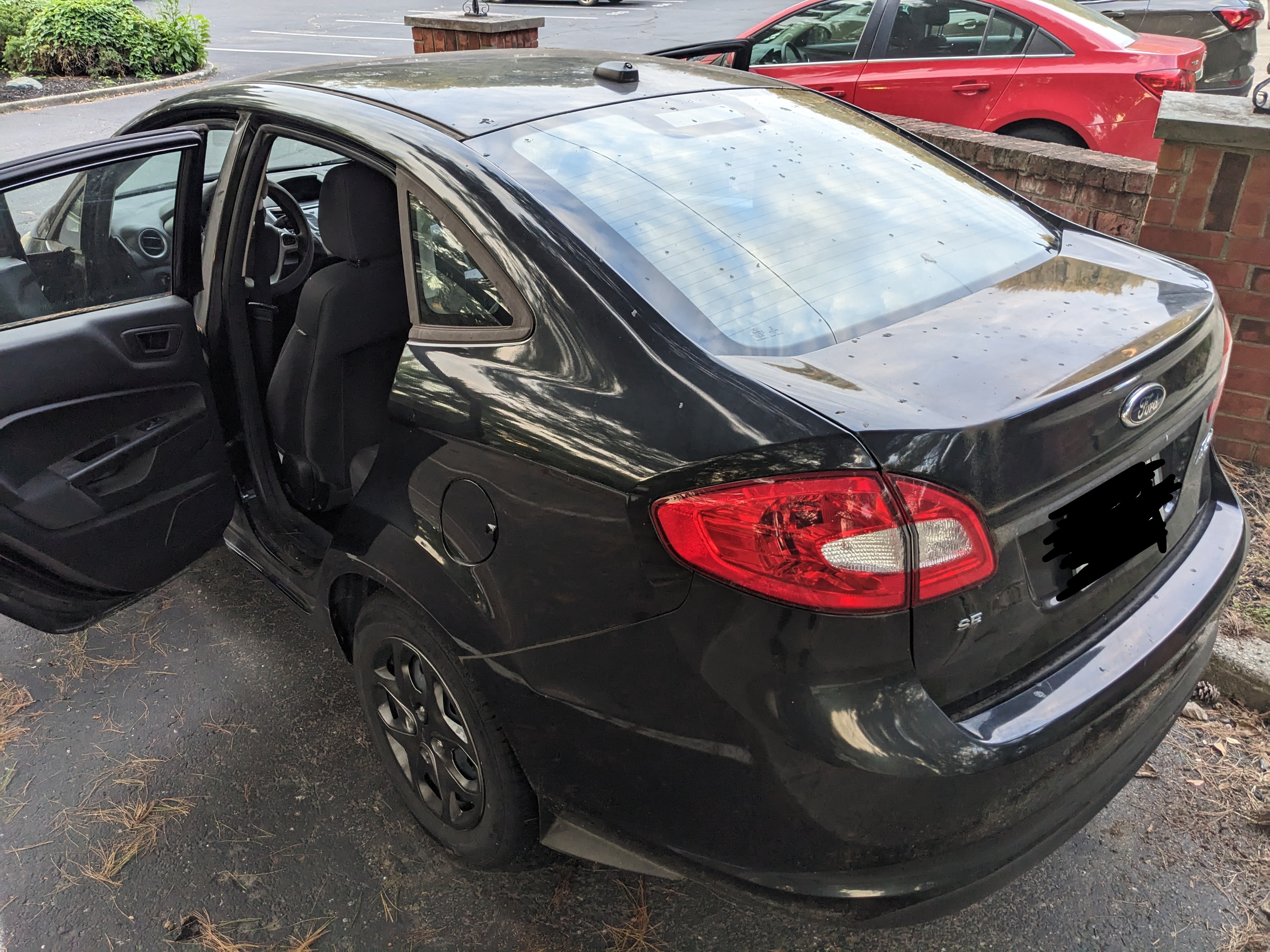 Used 2013 Ford Fiesta SE FWD image 16