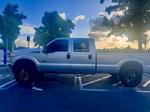 Used 2016 Ford F250 XLT AWD/4WD image 9