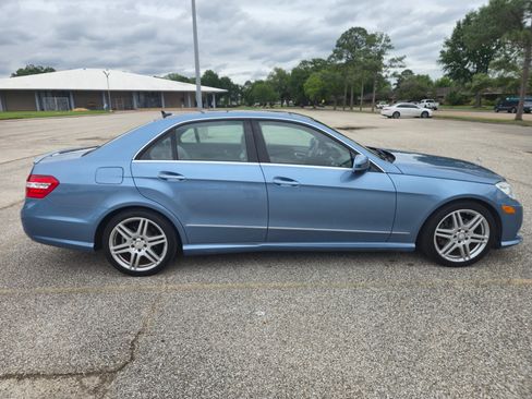Used 2010 Mercedes-Benz E 350 Sedan image 8
