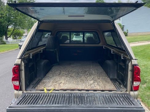 Used 2005 Chevrolet Silverado 1500 4x4 Extended Cab w/ Light Duty Power Package image 8