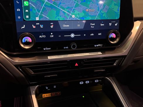 Used 2024 Lexus TX 500h AWD w/ Technology Package image 4