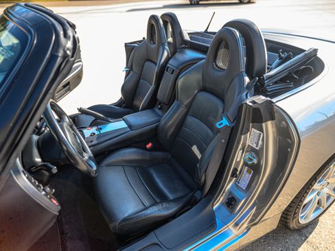 Used 2004 Honda S2000 image 16