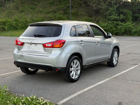 Used 2015 Mitsubishi Outlander Sport ES AWD/4WD image 5