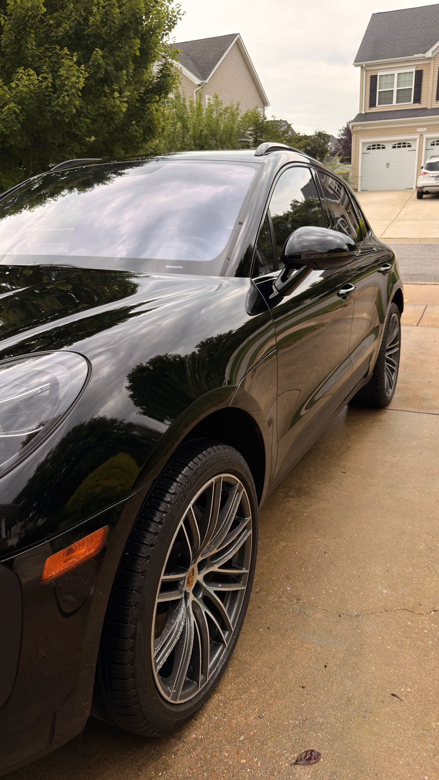 Used 2023 Porsche Macan AWD/4WD image 17