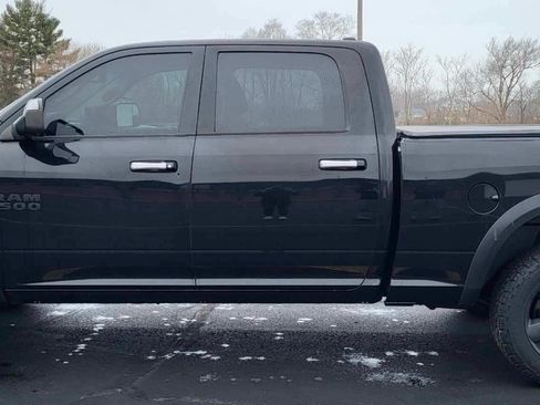 Used 2015 RAM 1500 Classic SLT w/ SLT Plus D←cor Group image 2