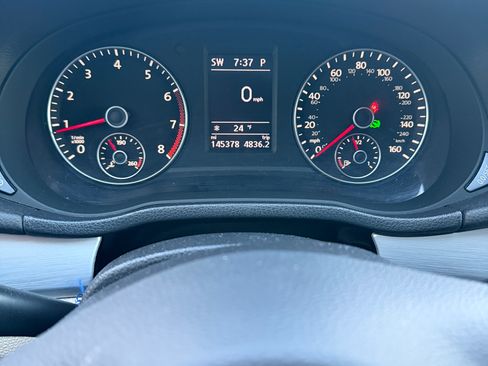 Used 2013 Volkswagen Passat 2.5 SE image 8