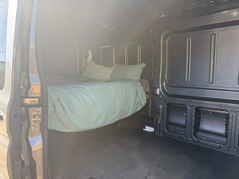 Used 2021 Ford Transit 250 Medium Roof AWD image 9
