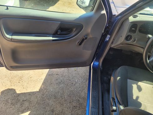 Used 2011 Ford Ranger XL image 18