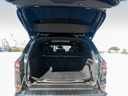 Used 2020 BMW X5 M50i w/ Executive Package image 22