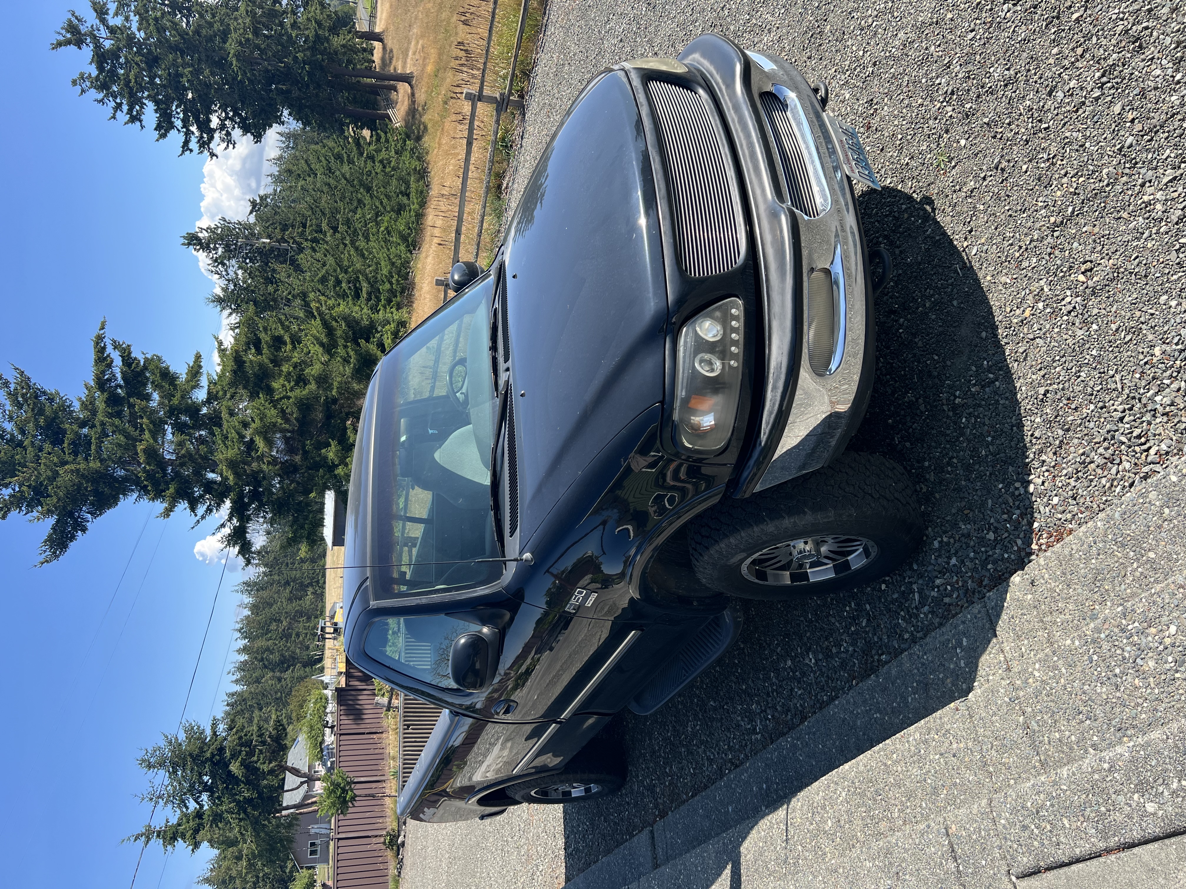 Used 1998 Ford F150 4x4 Regular Cab image 2