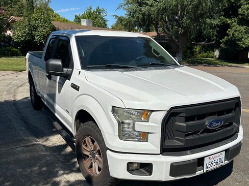 Used 2015 Ford F150 XL w/ Equipment Group 101A Mid RWD image 11