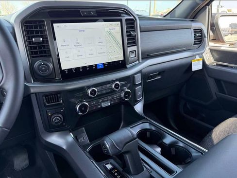 Used 2025 Ford F150 XLT w/ Equipment Group 302A MID image 5