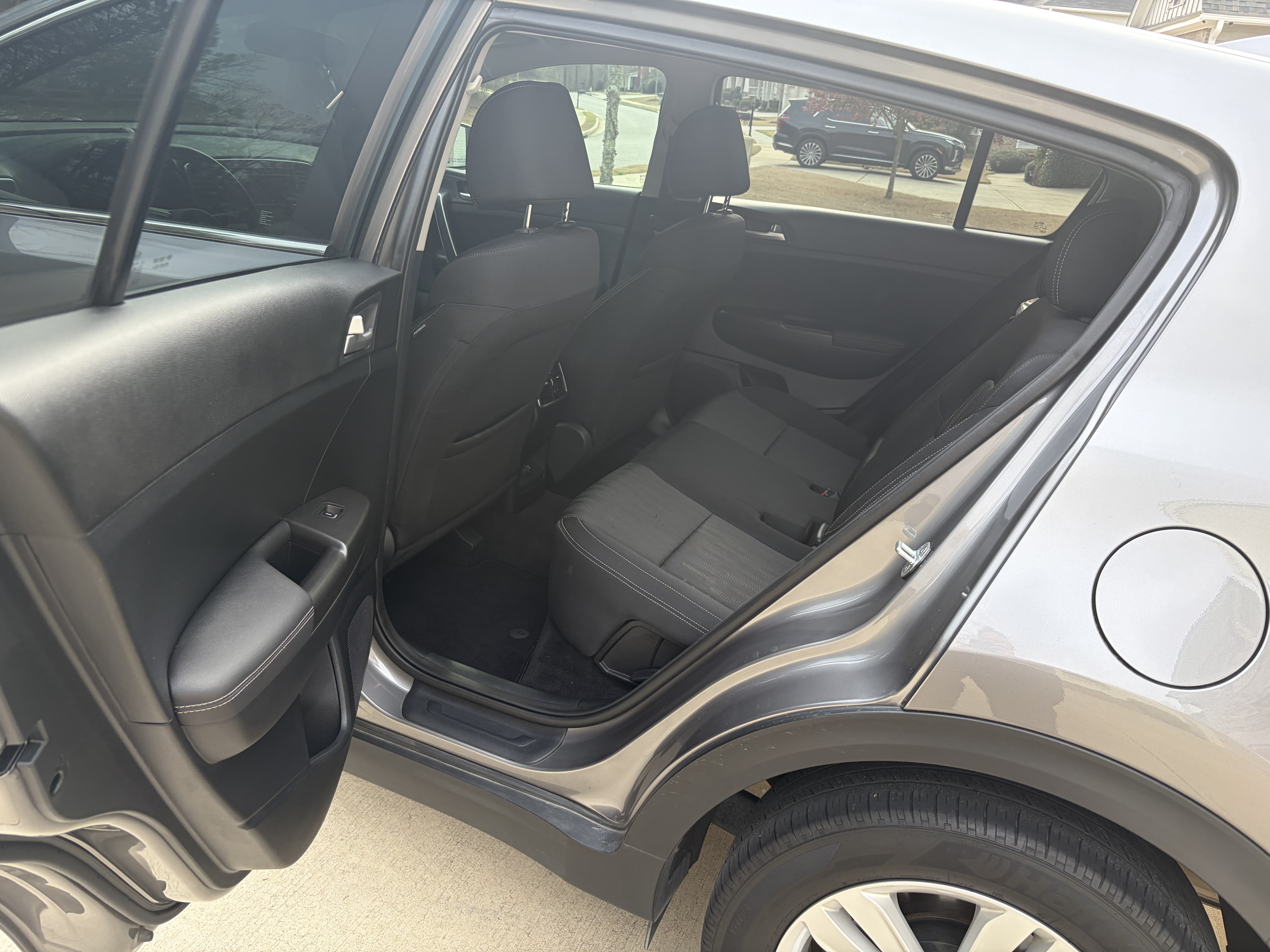 Used 2019 Kia Sportage LX FWD image 11