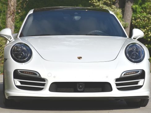 Used 2015 Porsche 911 4 Coupe image 5