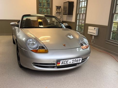 Used 1999 Porsche 911 Carrera image 8