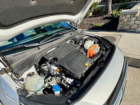 Used 2019 Hyundai Ioniq Limited image 25