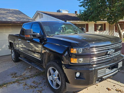 Used 2016 Chevrolet Silverado 2500 LT w/ Custom Sport Edition image 11