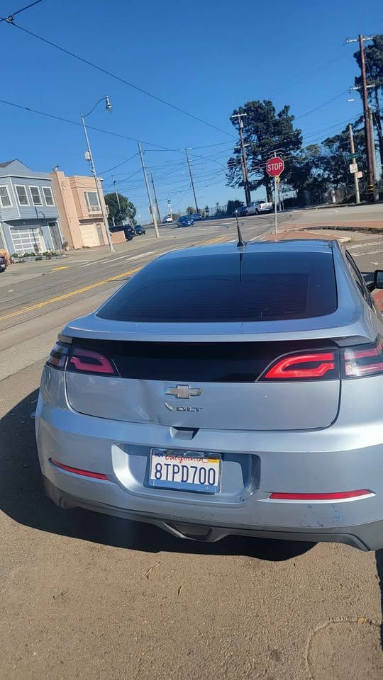 Used 2013 Chevrolet Volt FWD image 4