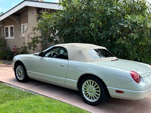 Used 2005 Ford Thunderbird 50th Anniversary image 6