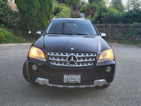 Used 2010 Mercedes-Benz ML 550 4MATIC image 5