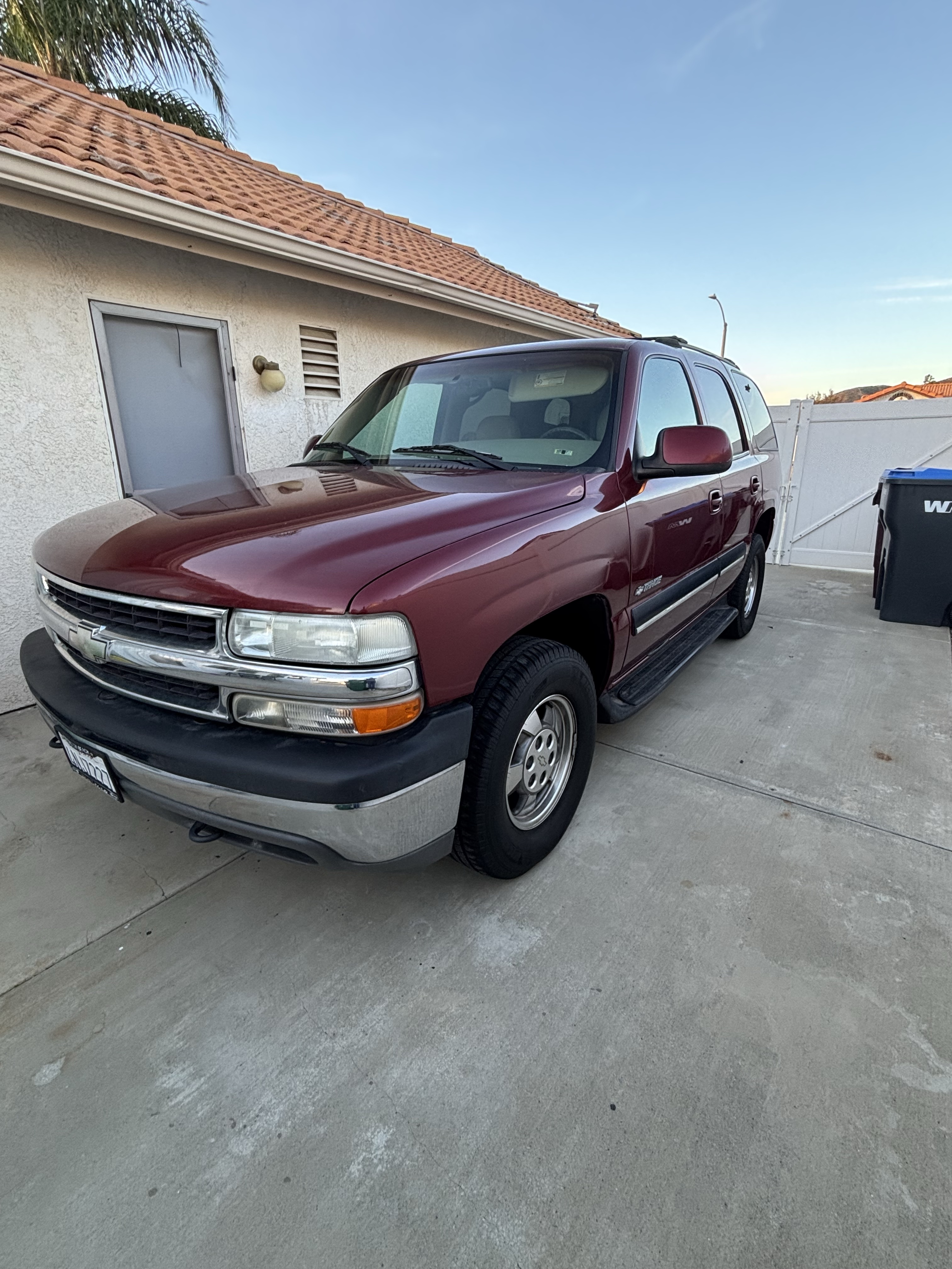 Used 2001 Chevrolet Tahoe LT w/ LT Preferred Equipment Group RWD image 17