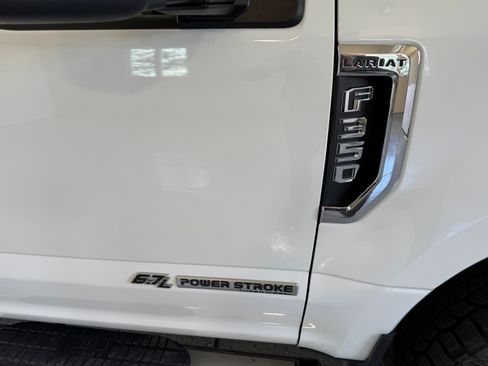 Used 2020 Ford F350 Lariat w/ Lariat Value Package AWD/4WD image 5