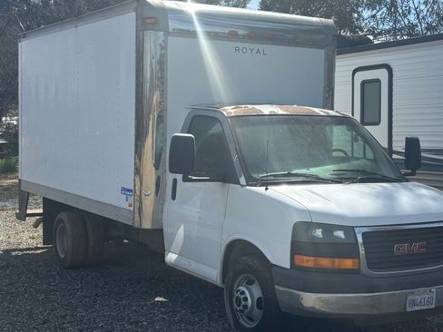 Used 2007 GMC Savana 3500 image 4