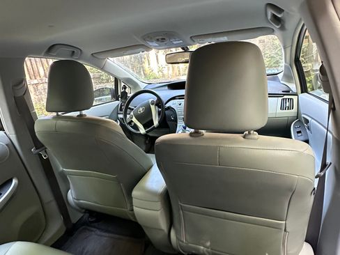 Used 2013 Toyota Prius Four FWD image 8