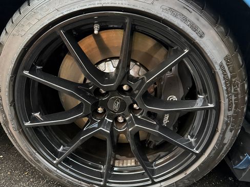 Used 2020 Ford Mustang Shelby GT350 w/ Technology Package image 6