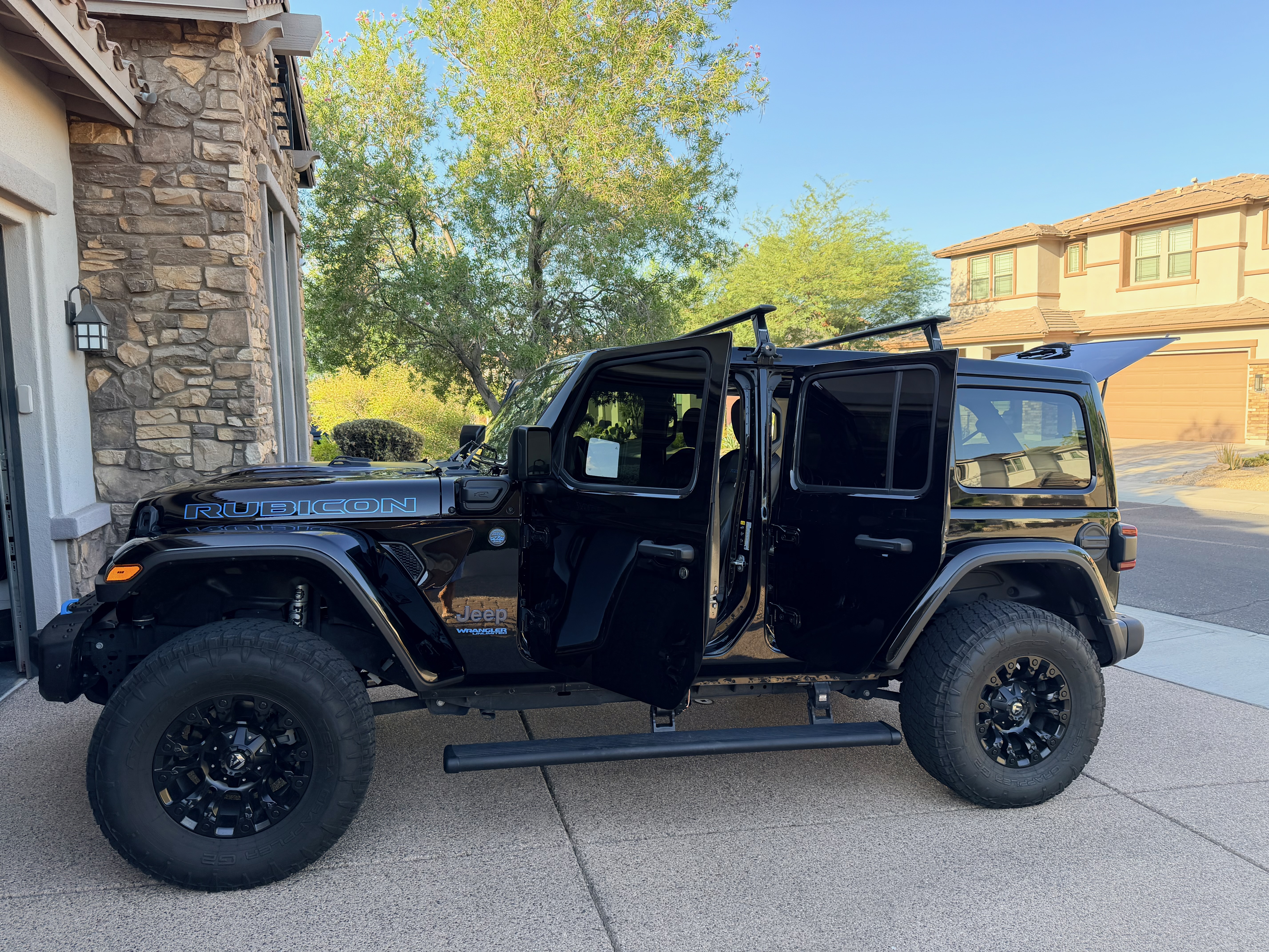 Used 2022 Jeep Wrangler Unlimited Rubicon 4xe w/ Steel Bumper Group AWD/4WD image 14