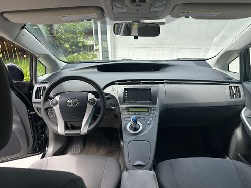 Used 2011 Toyota Prius Two FWD image 12