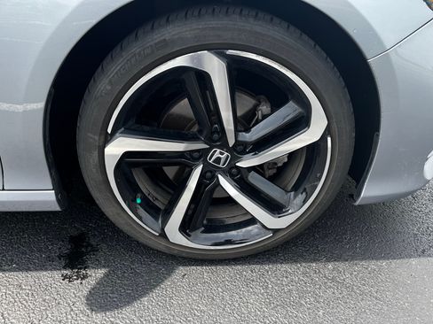Used 2019 Honda Accord Sport image 13