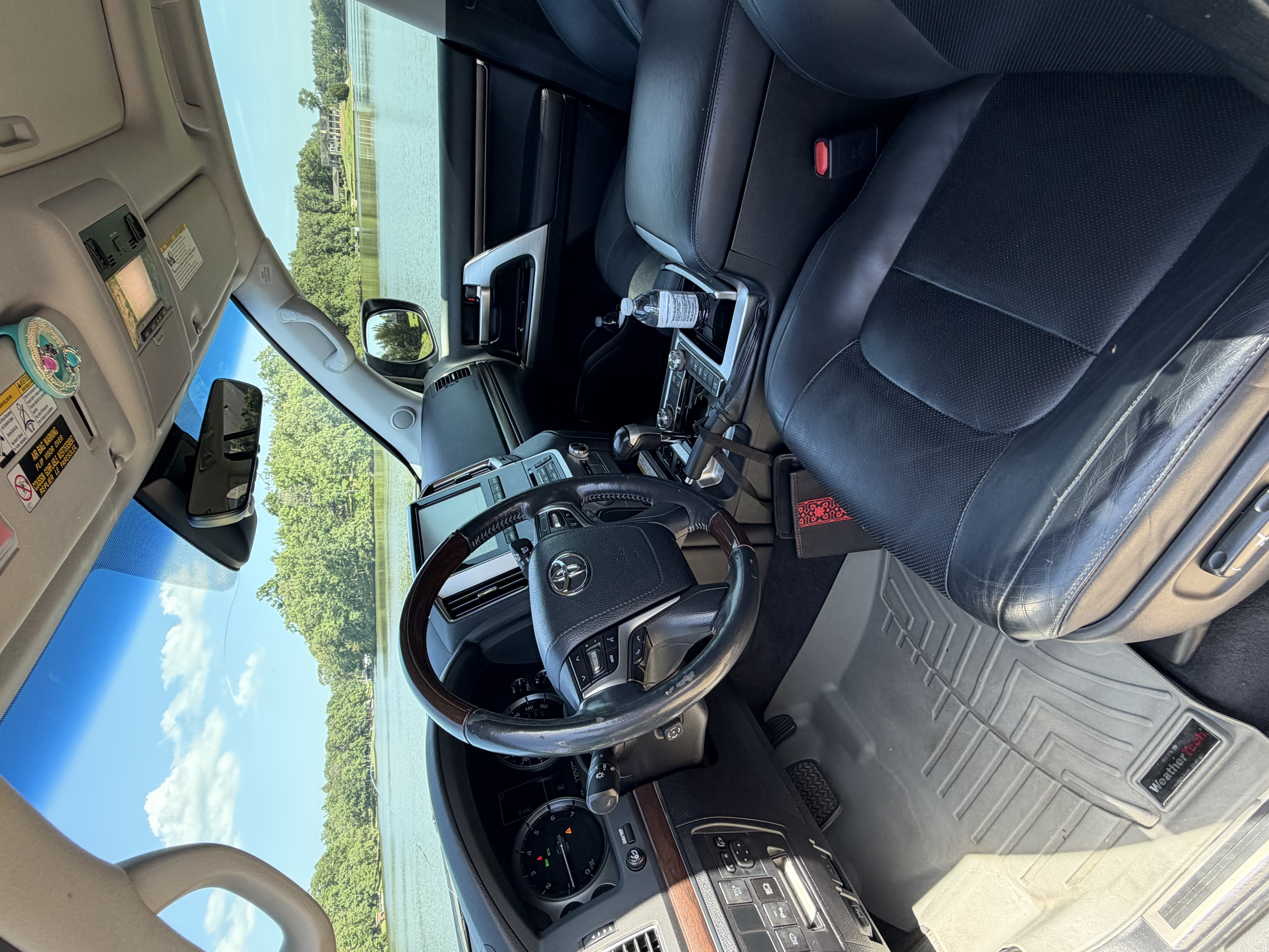 Used 2016 Toyota Land Cruiser AWD/4WD image 10