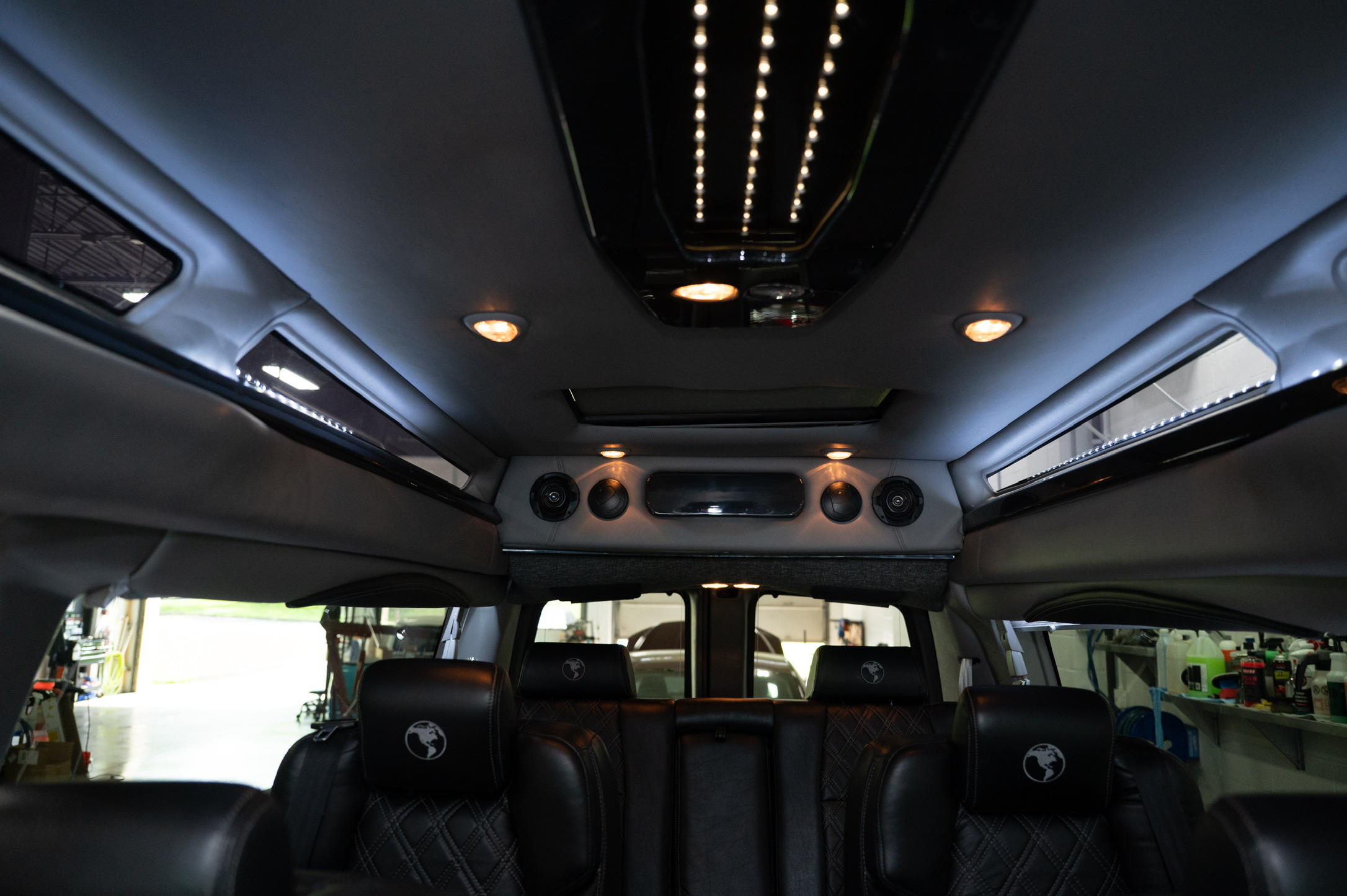 Used 2021 Chevrolet Express 2500 Extended w/ Enhanced Convenience Package RWD image 16