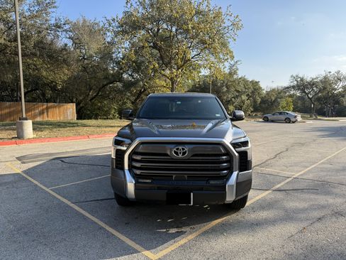Used 2025 Toyota Tundra Limited image 4