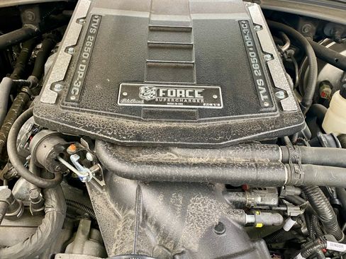 Used 2017 Chevrolet Camaro SS image 12