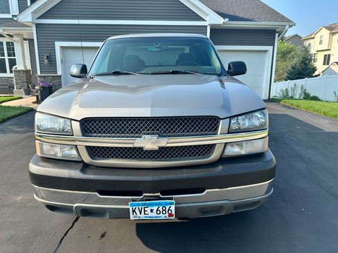 Used 2003 Chevrolet Silverado 2500 LS RWD image 2