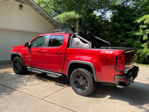 Used 2016 Chevrolet Colorado Z71 AWD/4WD image 1