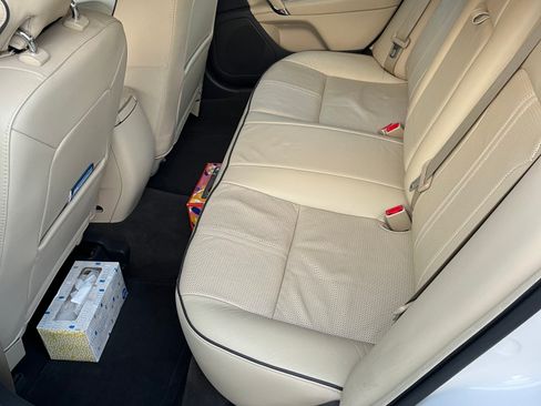 Used 2012 Lincoln MKZ FWD image 11