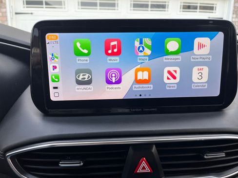 Used 2023 Hyundai Santa Fe Limited image 12